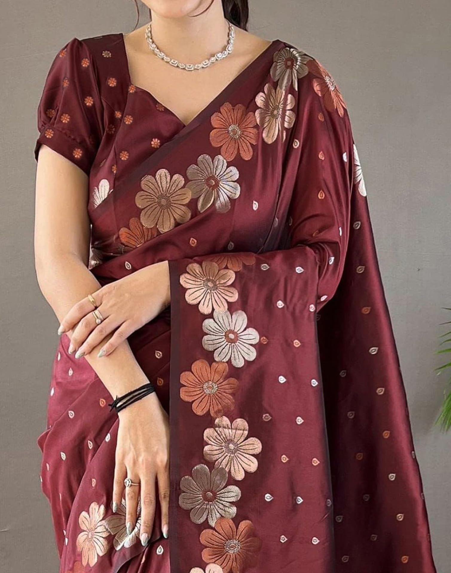 SIRIL Women's Silk Jacquard Saree With Unstitched Blouse Piece (3693S142_Maroon) - Image 6